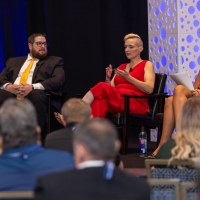 education-sun-luxury-on-wheels-09-dc24