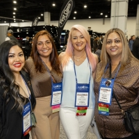 show-floor-monday-38-dc24